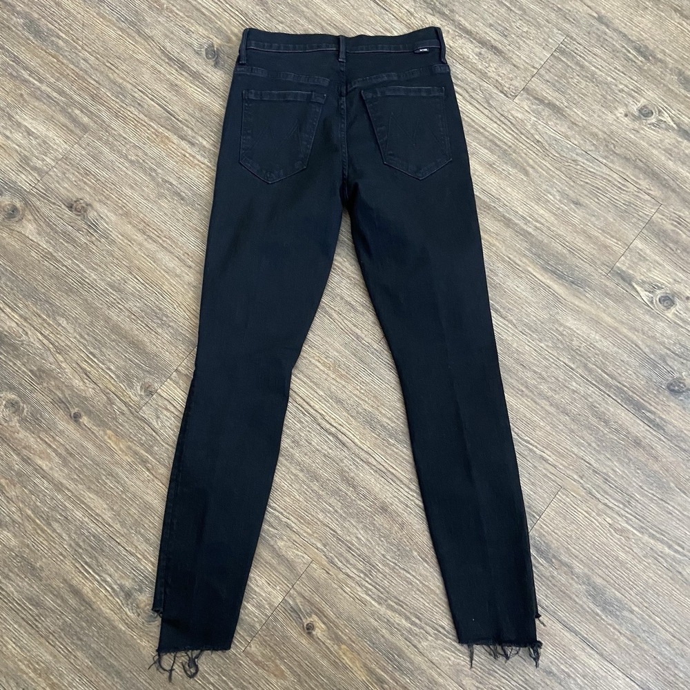 MOTHER Stunner Zip Ankle Step Fray Jeans Women's Size 26 Not Guilty Black Denim - Picture 10 of 10